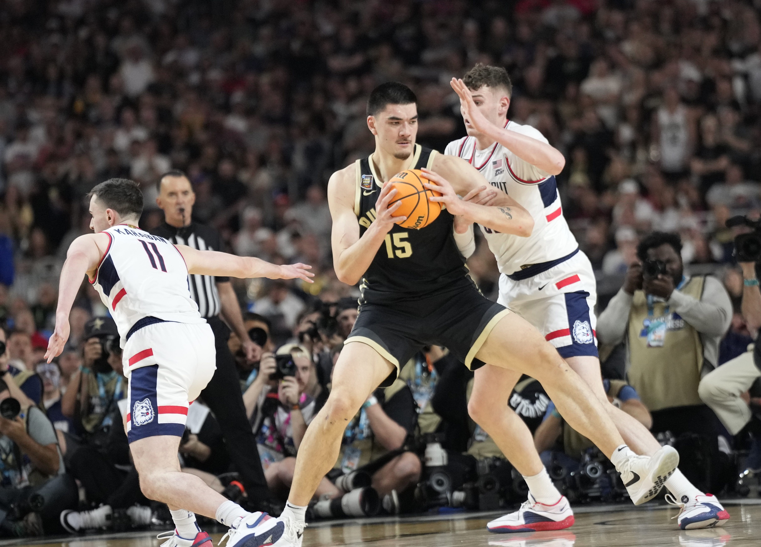 Toronto Raptors workout 2024 NBA Draft prospect, Purdue center Zach Edey