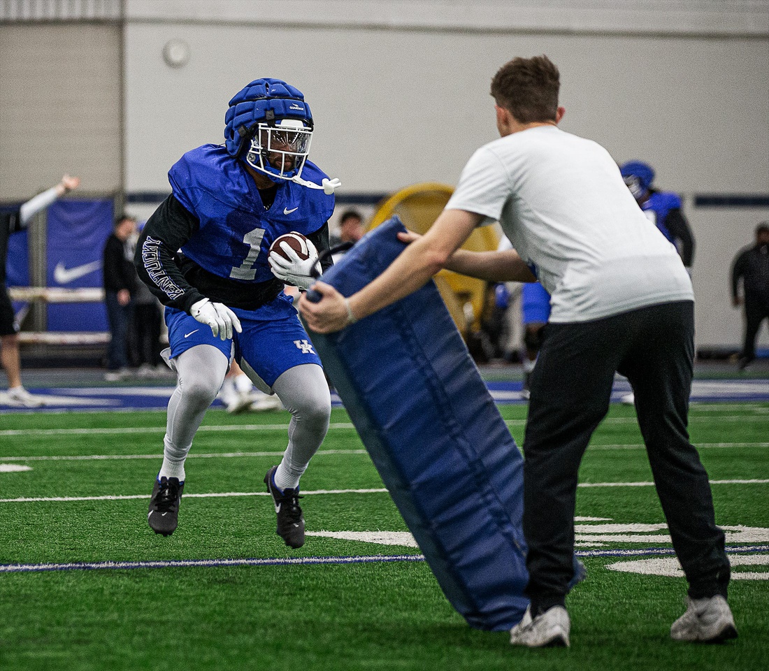 2023 Kentucky Running Backs Preview