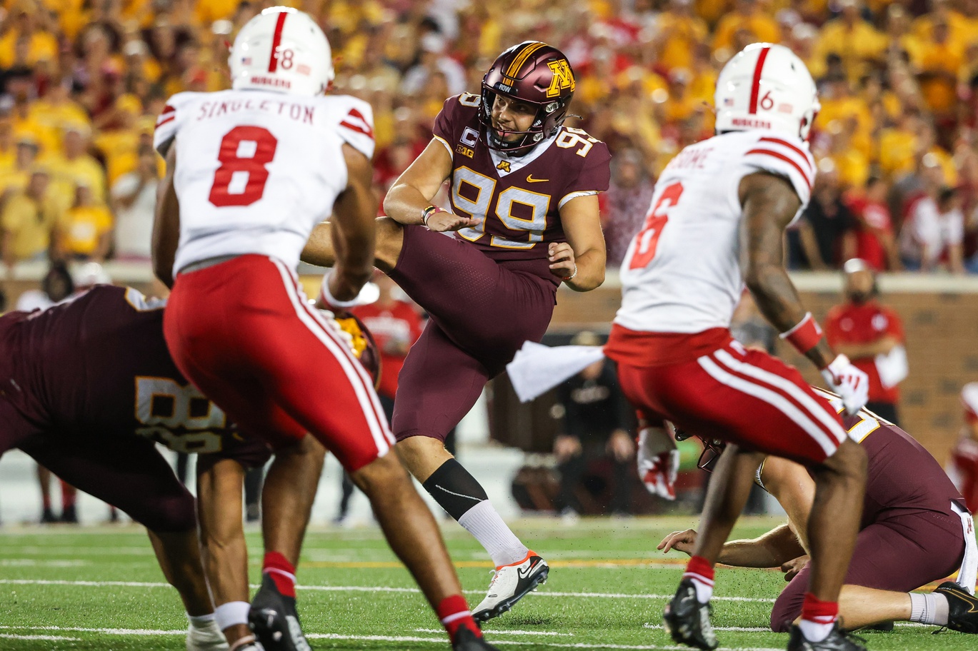 Gophers Beat Nebraska