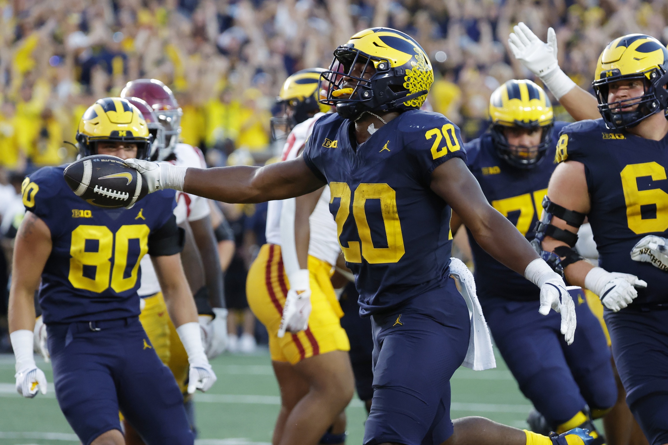 Michigan defeats USC