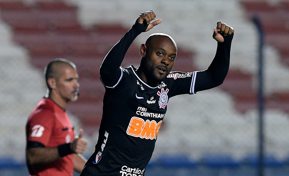 Vagner Love Signs