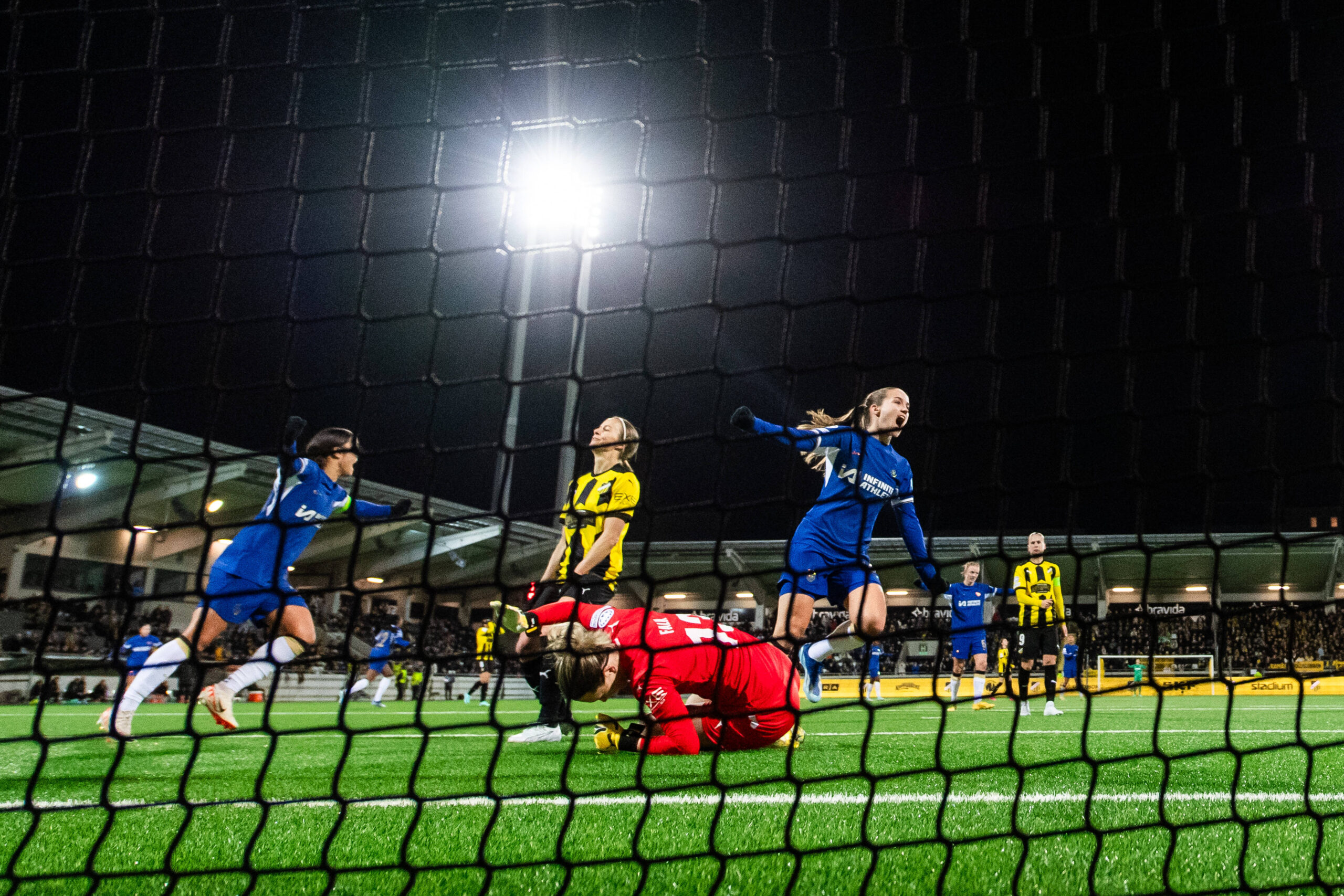 Chelsea Women celebrate goal