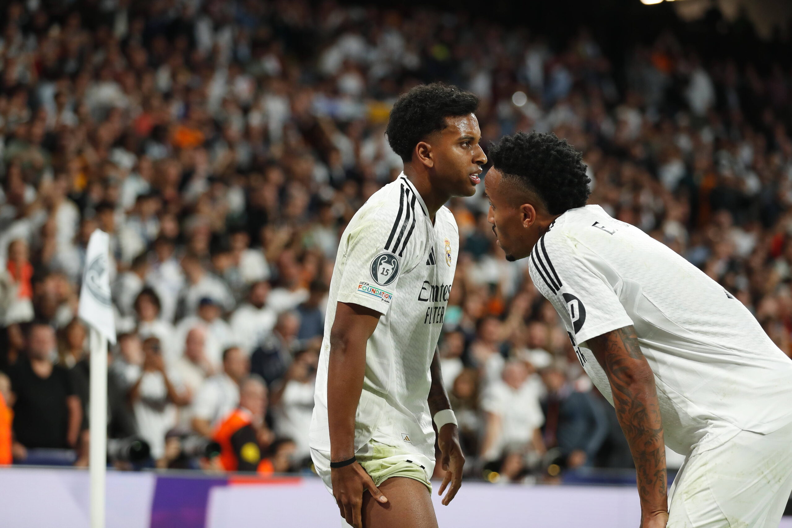 Rodrygo clutching hamstring