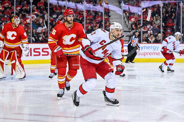 Carolina Hurricanes vs Calgary Flames