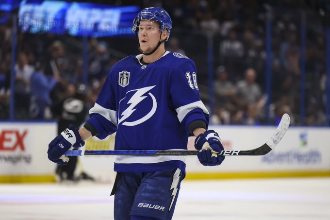 Ondrej Palat signs