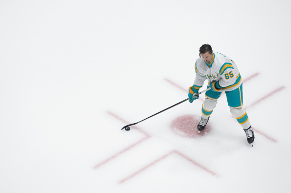 VANCOUVER, CANADA - DECEMBER 27: Erik Karlsson #65 of the San Jose Sharks warms up prior to their NHL game against the Vancouver Canucks at Rogers Arena on December 27, 2022 in Vancouver, British Columbia, Canada. (Photo by Derek Cain/Getty Images)