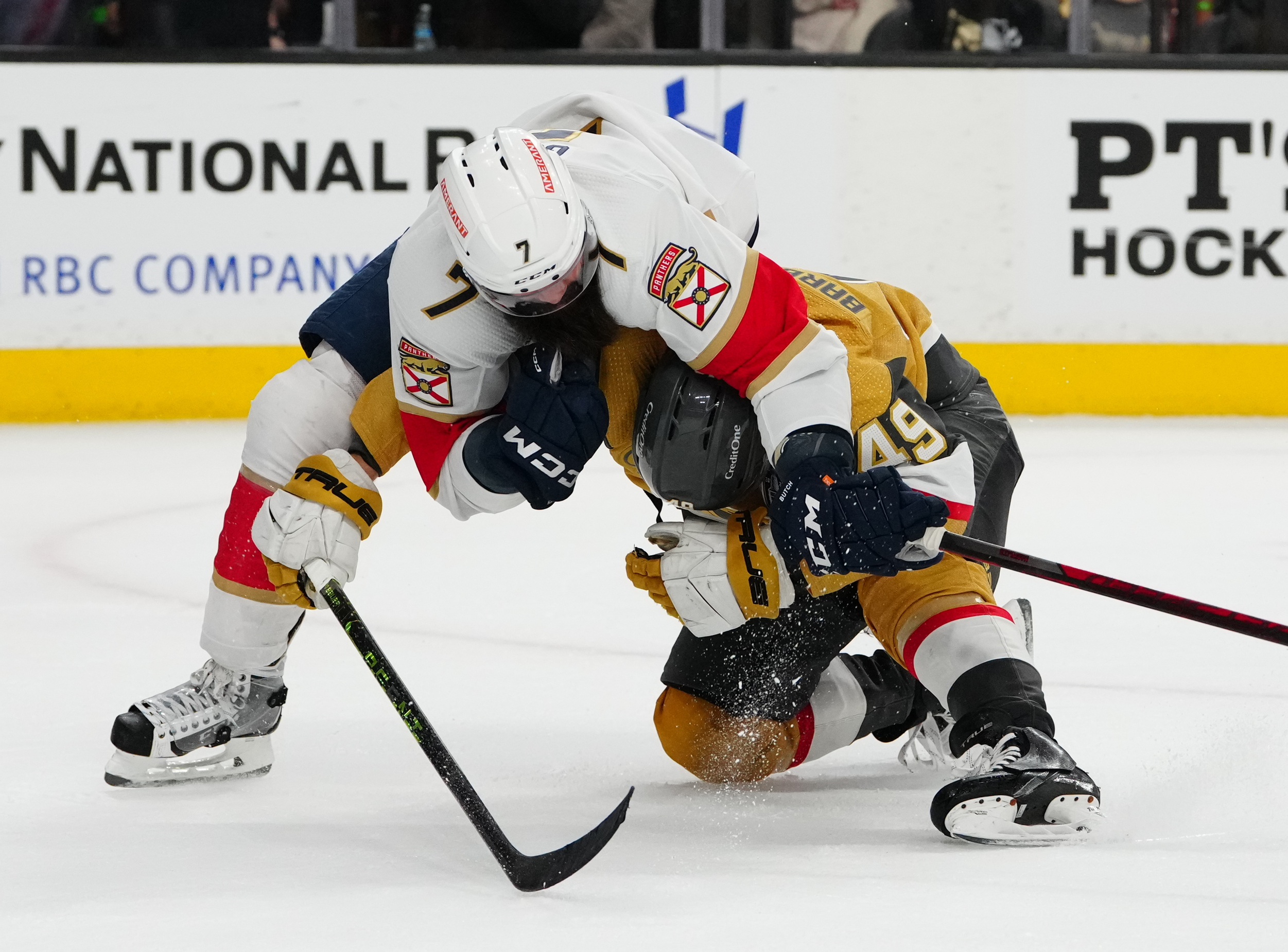 Radko Gudas contract