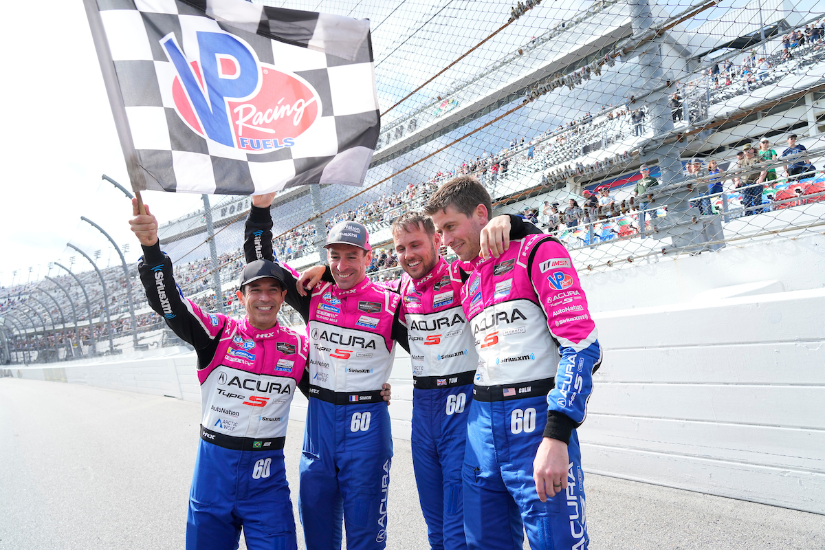 #60: Meyer Shank Racing W/Curb-Agajanian, Acura ARX-06, GTP: Colin Braun, Tom Blomqvist, Helio Castroneves, Simon Pagenaud