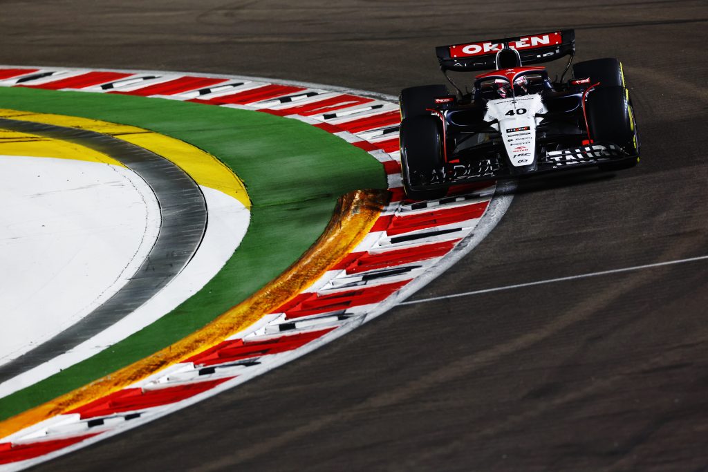 Liam Lawson at turn 2 of the Marina Bay circuit, Singapore 2023.