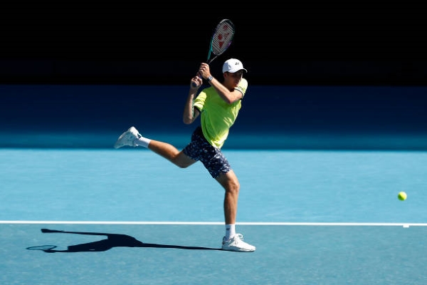 Hubert Hurkacz in action ahead of the ATP Rotterdam Open.