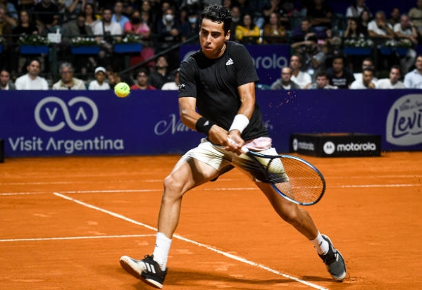 Jaume Munar in action ahead of the ATP Rio Open.