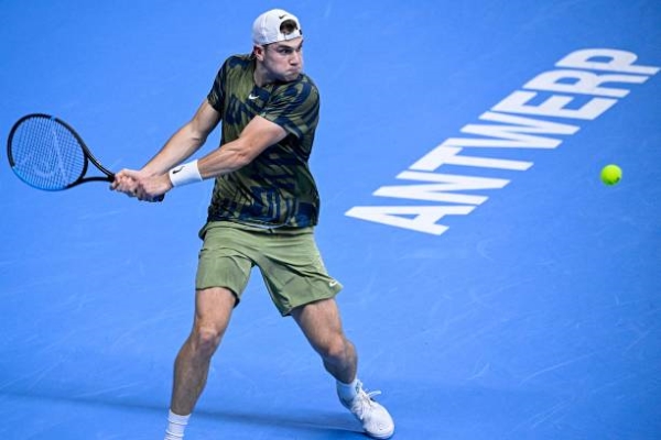 Jack Draper in action at the ATP Antwerp Open.