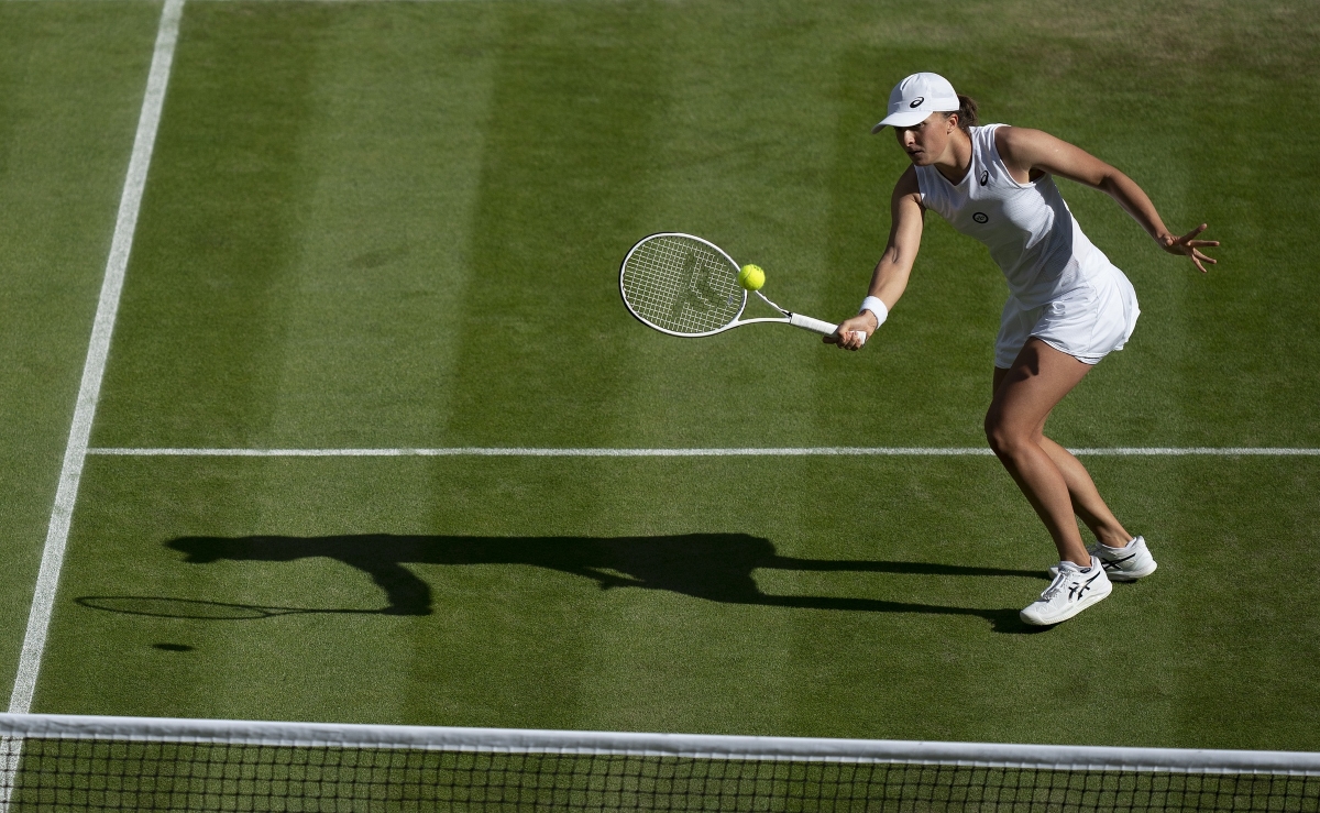 Iga Swiatek in action at Wimbledon.