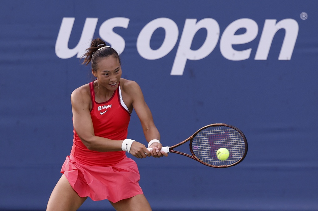 Zheng Qinwen in action ahead of the WTA Tokyo Open.