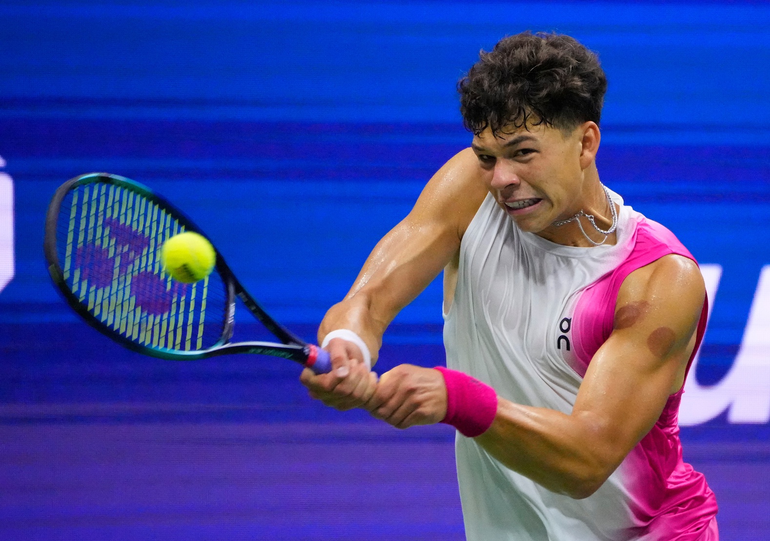 Ben Shelton in action ahead of the ATP Stuttgart Open.