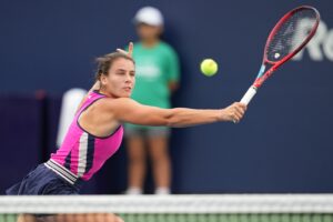 Wimbledon quarterfinalist Emma Navarro in action.