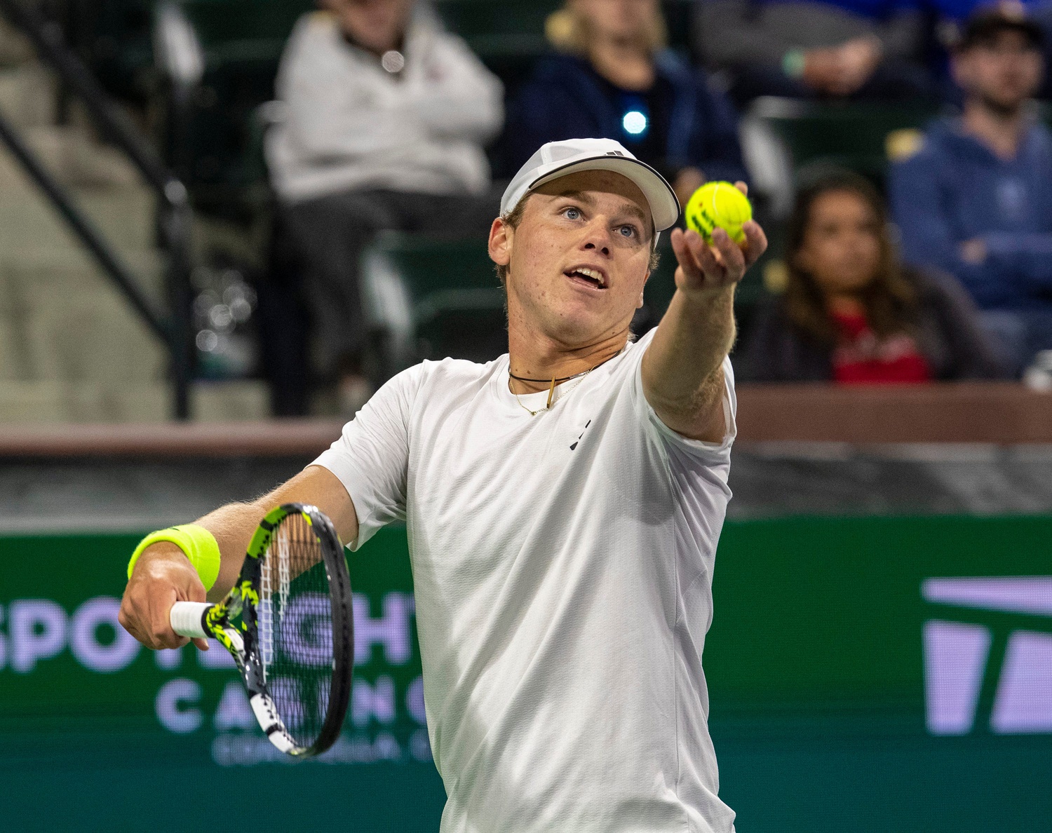 Alex Michelsen in action ahead of the ATP Madrid Open.